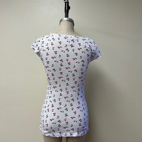 NWT Vintage 2000s Y2K Lightweight Waffle Lace Trim Cherry Print Long Top XL - Picture 4 of 4